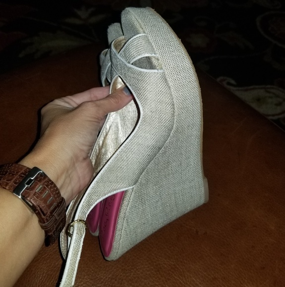 Lilly Pulitzer linen wedge heels - Picture 2 of 5